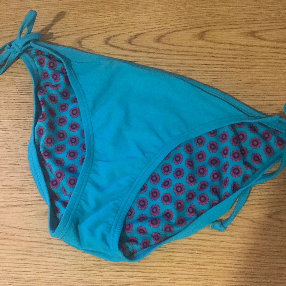Xhilaration swim bottom